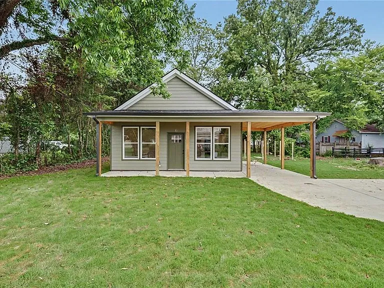 3 Forsyth St NE — Photo 2