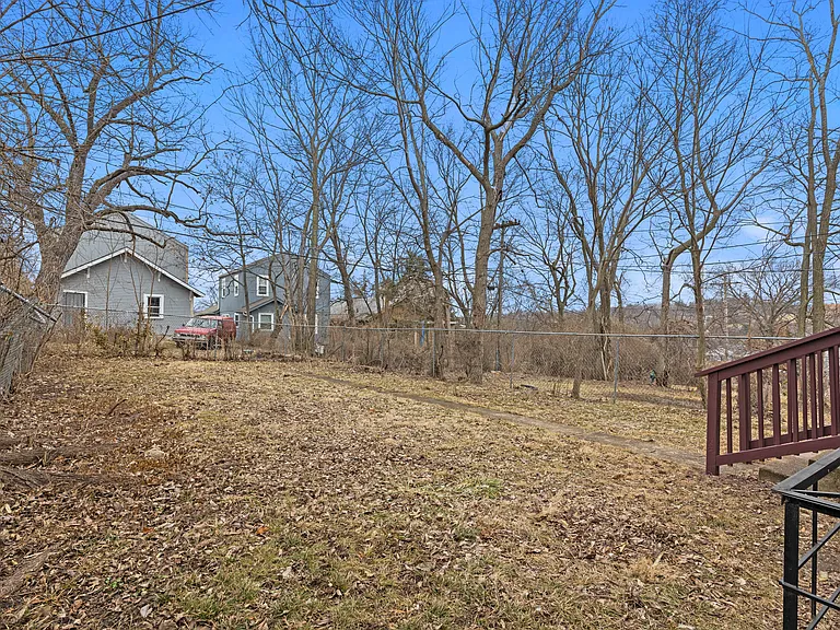 4437 Wayne Ave — Photo 29