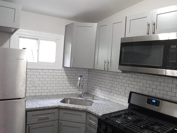 4th image of 2066 E Stella St
