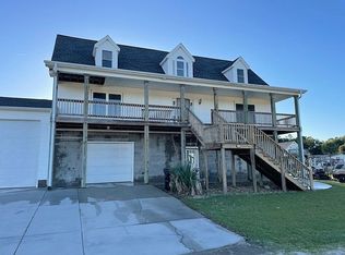 101 Willie Ln, Hubert, NC 28539