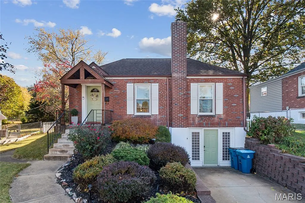 4804 Autumn Dr photo 1