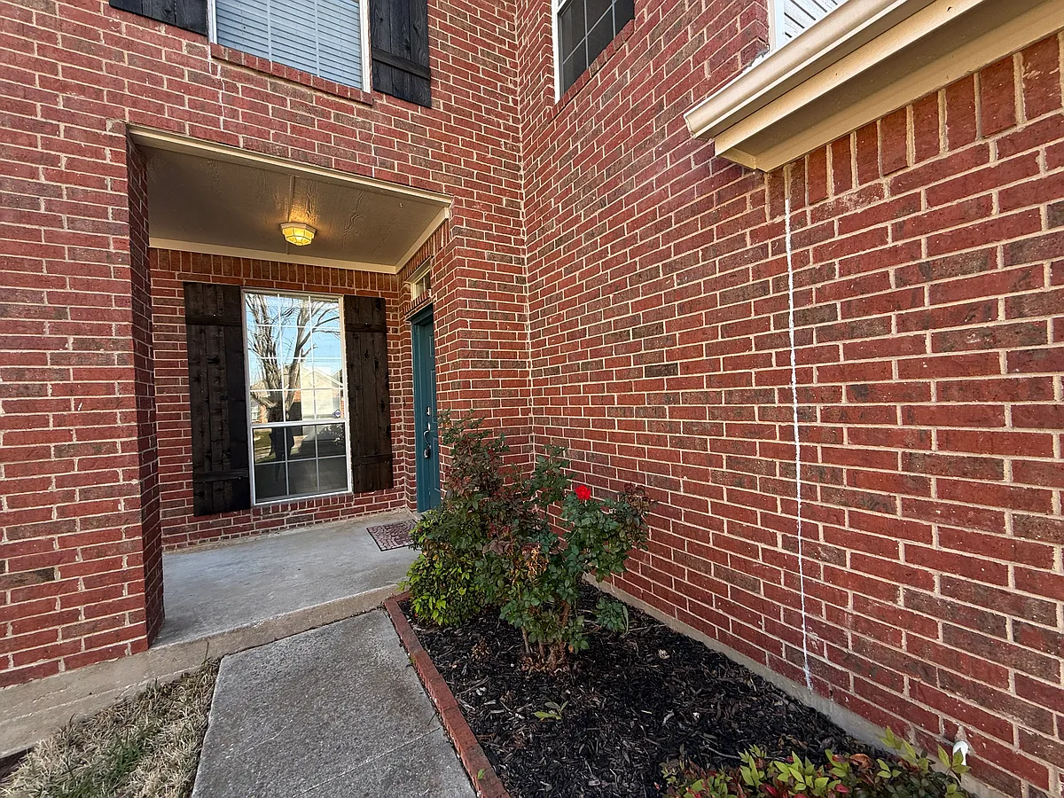 Building Photo - 4916 Lodgepole Ln