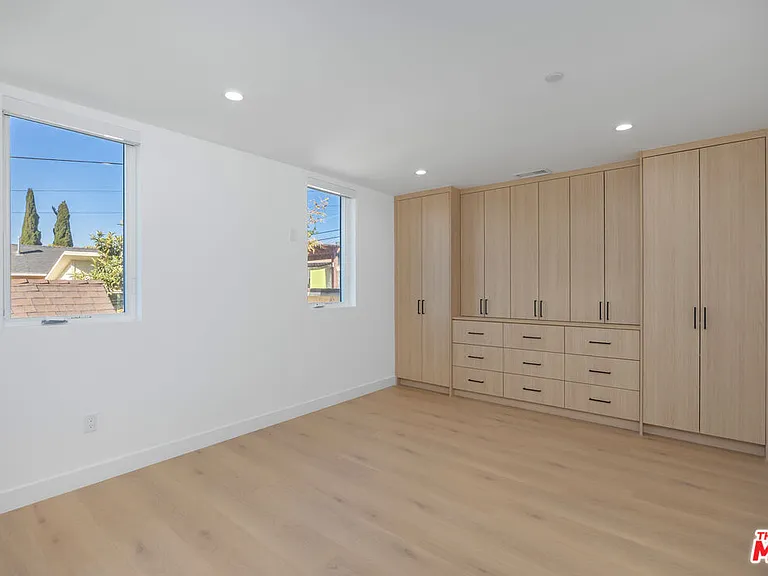 1332 Mohawk St — Photo 14