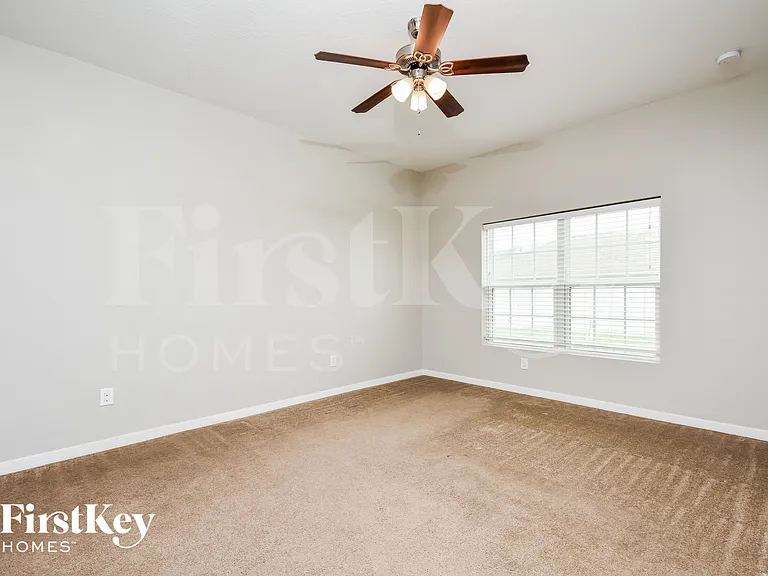 2466 Altoona Ave — Photo 12