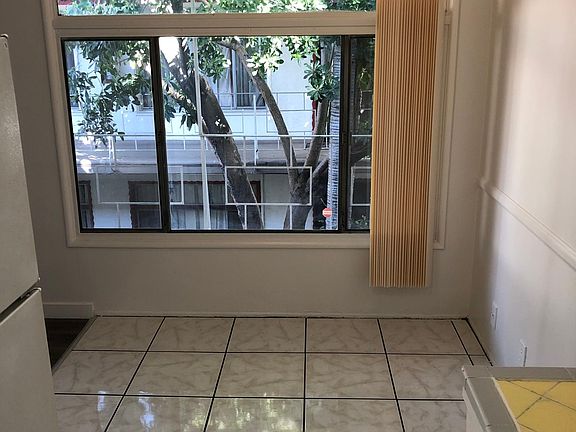 4th image of 4935 Beverly Blvd #15