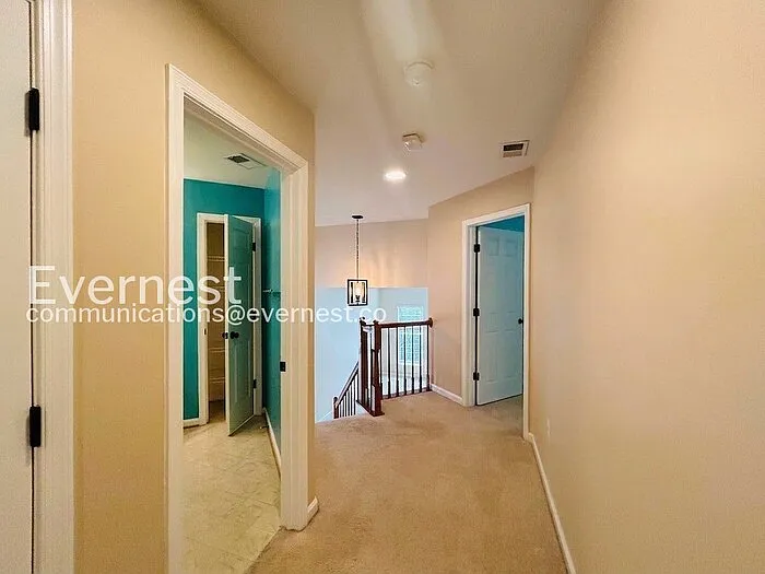 8348 Middle Ruddings Dr — Photo 15