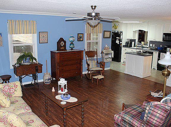 5th image of 2210 Estaline Dr