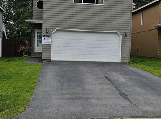 17916 Beaujolais Dr, Eagle River, AK 99577