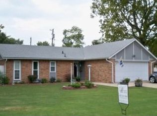 1013 W Beech St, Independence, KS 67301