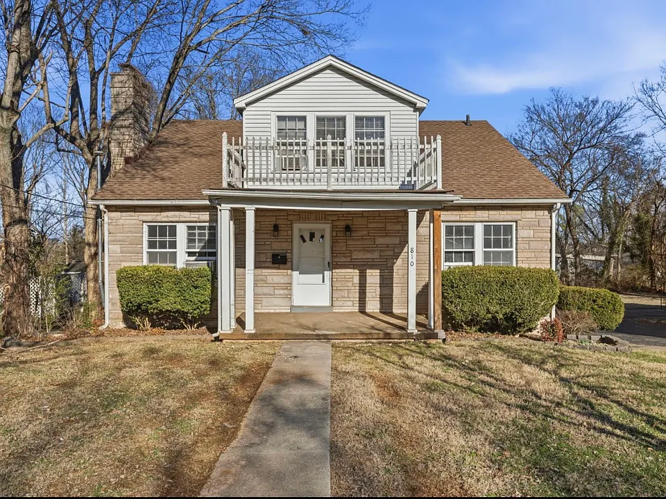 810 Old Fort Ave