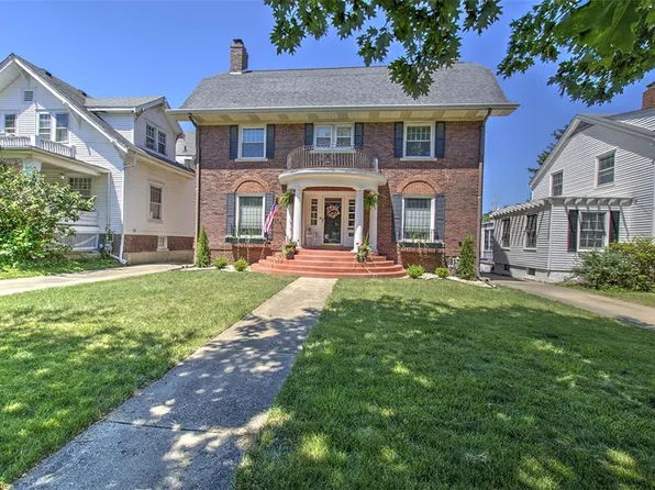 145 Cobb Ave, Decatur, IL 62522