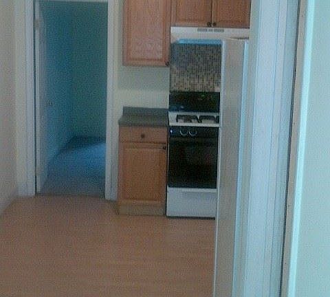 5th image of 1806 S 17th St Floor 1