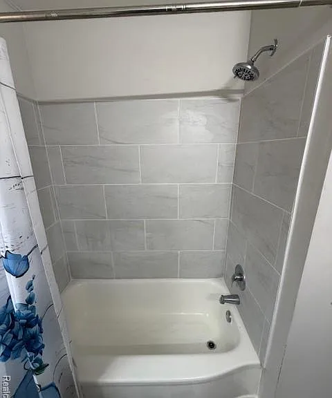 3887 Moore Ave — Photo 10