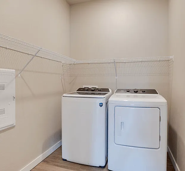 Pinehurst Apartments — Photo 6