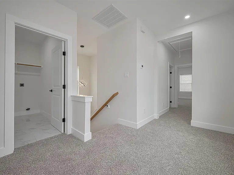 7546 Charlie St — Photo 18