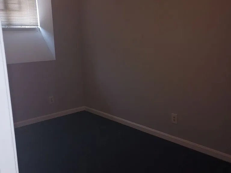 1524 W Market St — Photo 2