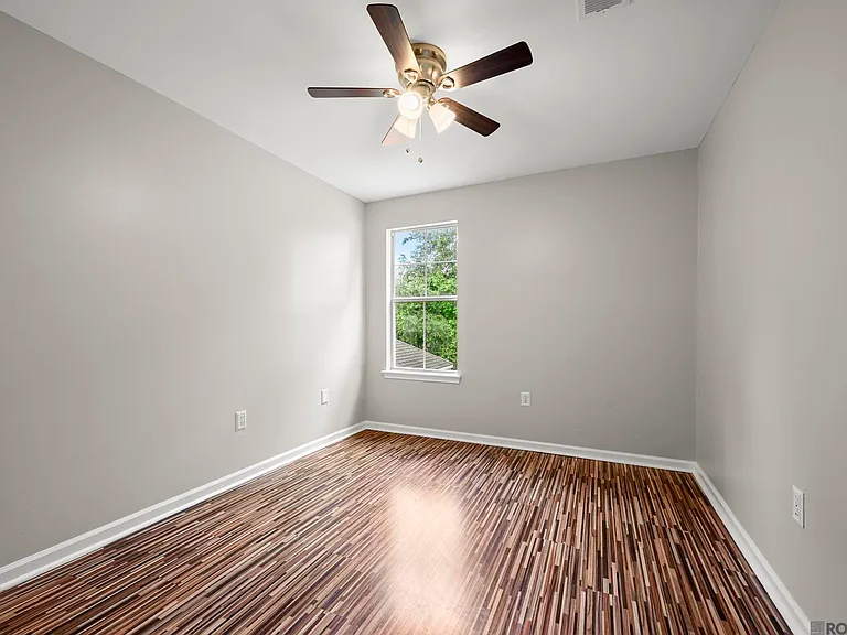 5050 Stumberg Ln — Photo 22