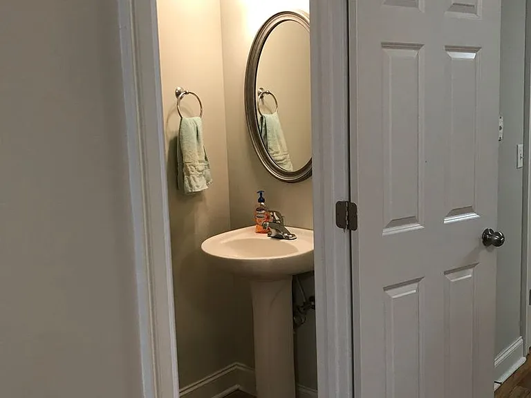 460 Barnett Shoals Rd #B3 — Photo 11