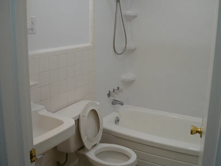 1837 Avon Rd SW — Photo 9