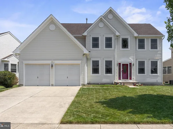29 Sawgrass Dr, Westampton, NJ 08060