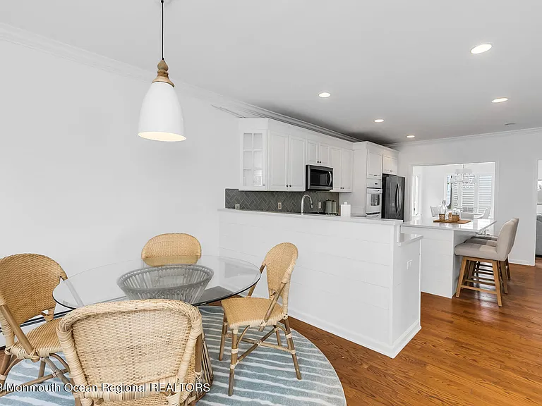 306 Ocean Rd — Photo 15