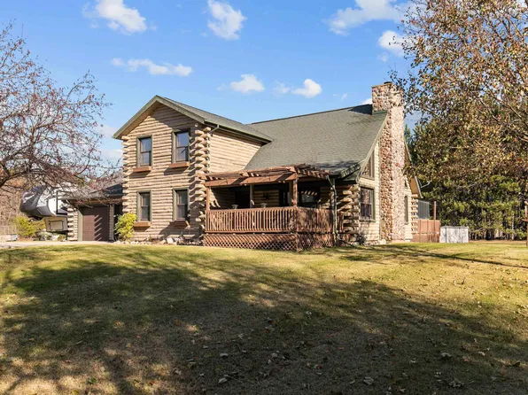 562 Bucks Ln, Sobieski, WI 54171