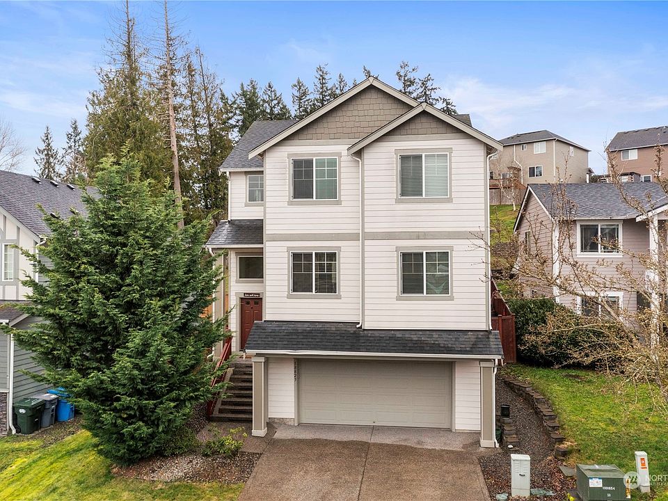 1st image of 18825 23rd Avenue Ct E
