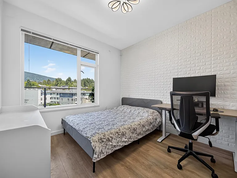 725 Marine Dr #50 — Photo 5