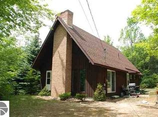 2940 Frankfort Hwy, Frankfort, MI 49635