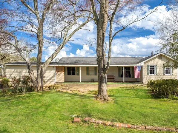 16685 Hopewell Rd, Milton, GA 30004