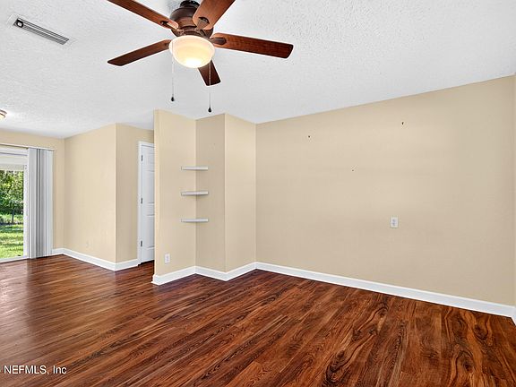 4th image of 428 NEPTUNE Road