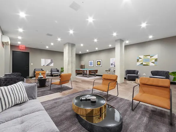 880 Rogers Avenue image 16 of 22