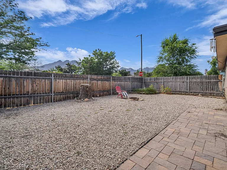 2189 E 6675 S — Photo 26