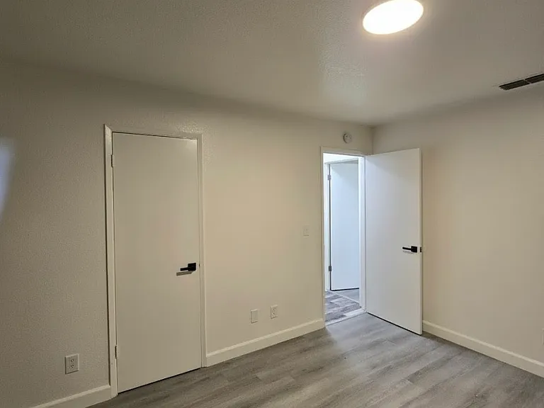 979 Music Ave — Photo 12