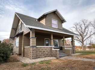 105 S Main Ave, Colton, SD 57018