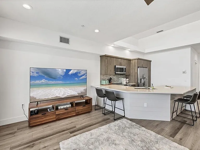 8234 Harborside Cir — Photo 5