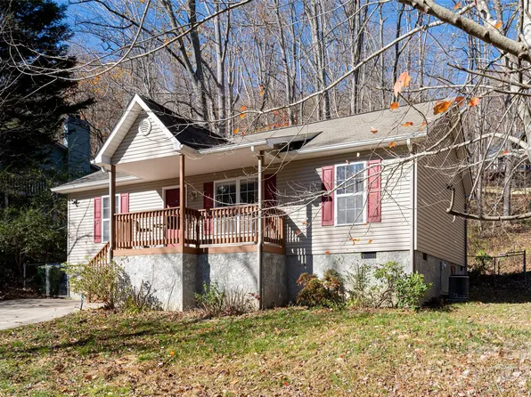 36 Rocking Porch Rd, Asheville, NC 28805