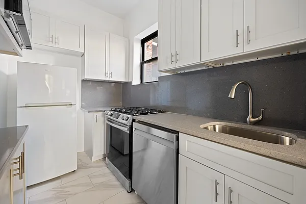 Rented by Corcoran | media 16