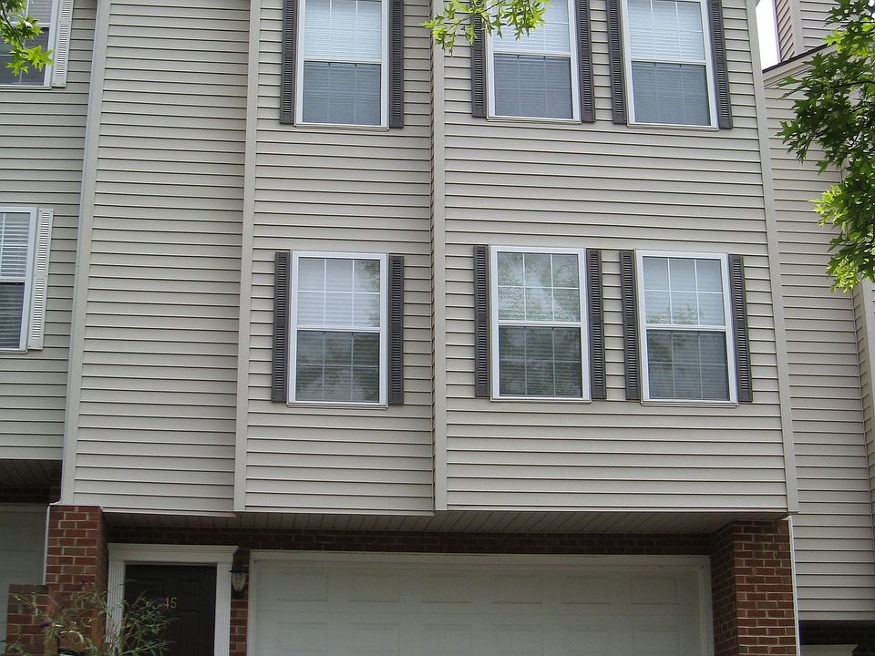 1st image of 45 Gold Leaf Dr