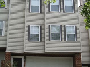 45 Gold Leaf Dr, Christiansburg, VA 24073