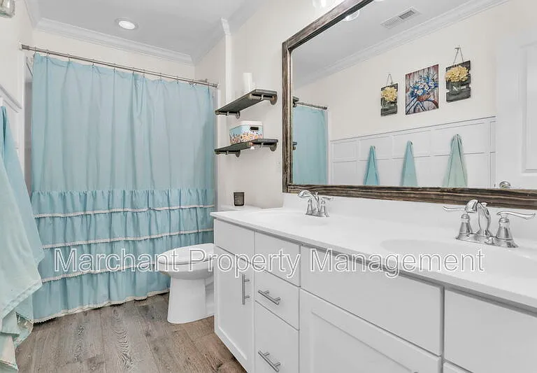 4 Woodland Chase Ct — Photo 35