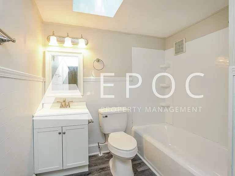 125 E Devonshire St — Photo 14