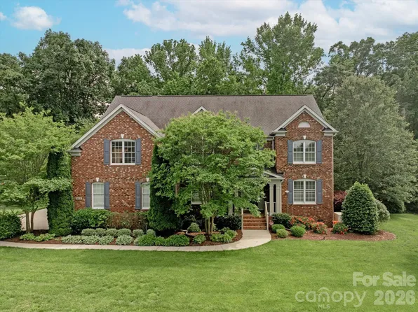 409 Running Horse Ln, Waxhaw, NC 28173