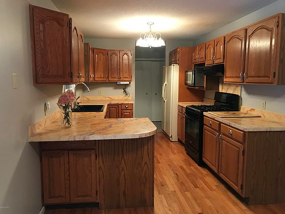 4th image of 2989 N Riverwood Dr