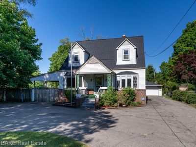10195 Stark Rd, Livonia, MI, 48150