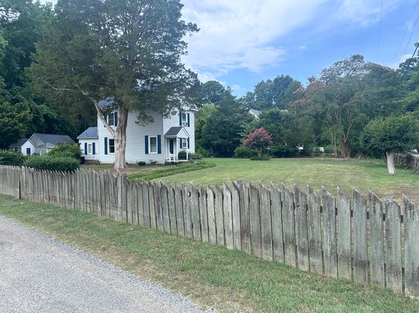 569 Blount Point Rd