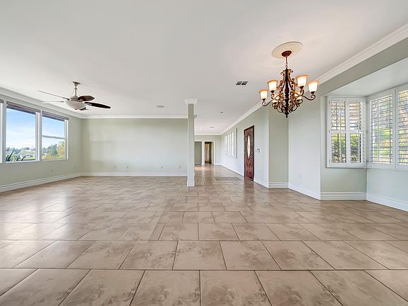 4th image of 21906 Londelius St