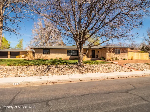 901 Crestview Dr, Farmington, NM 87401