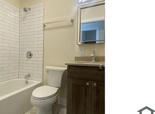 4326 W Gladys Ave #1, Chicago, IL 60624