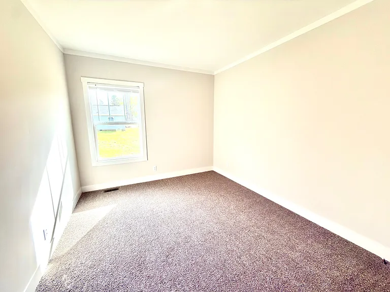 2137 N Royal St — Photo 15